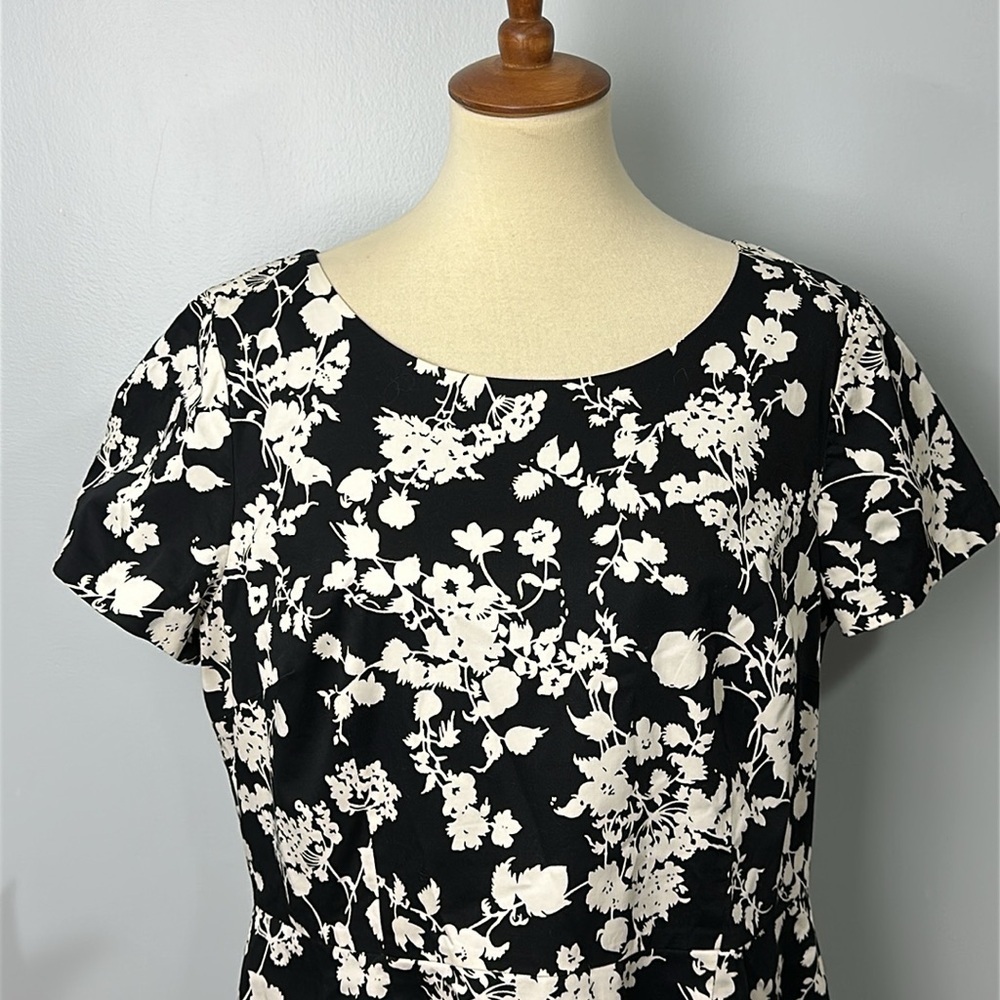 Talbots Floral Bateauneck Sheath Dress Size 16 - Picture 4 of 10